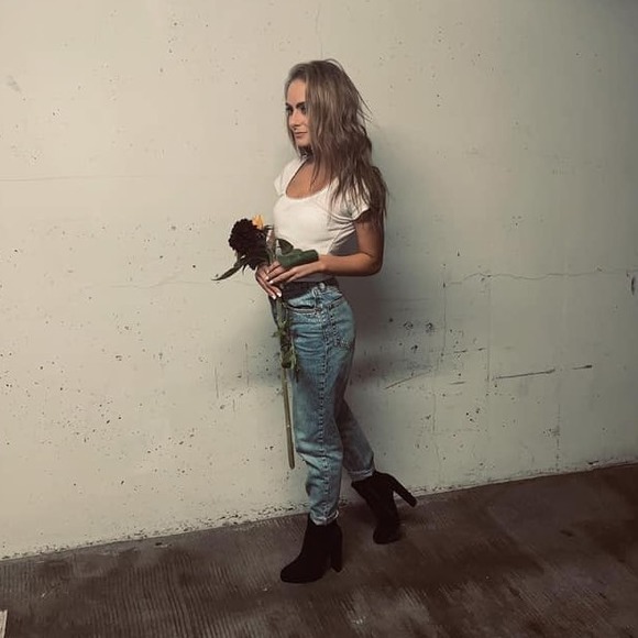 tarah_hill